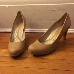 3 inch Naturalizer nude heels